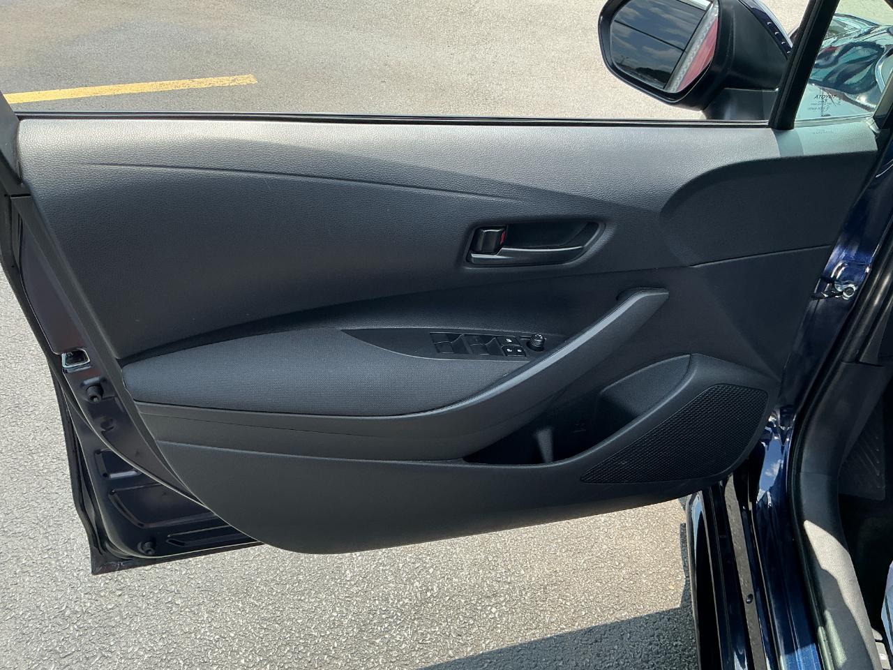 Toyota Corolla LE CVT (Natl) 2025