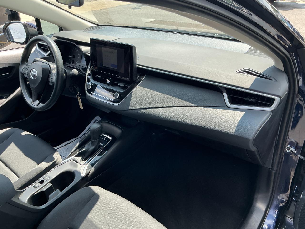 Toyota Corolla LE CVT (Natl) 2025