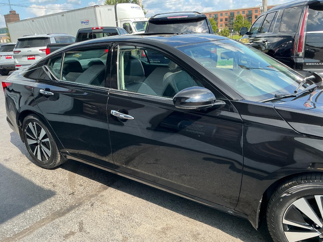 Nissan Altima 2.5 SL Sedan 2021