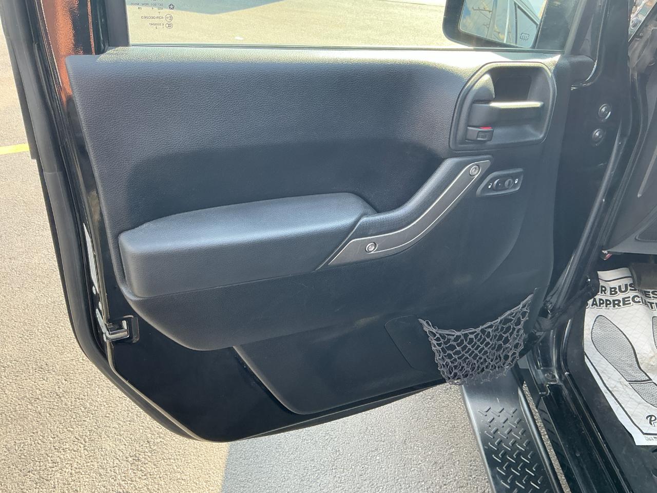 Jeep Wrangler Unlimited 4WD 4dr Sport 2014