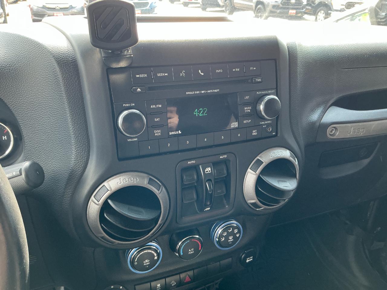 Jeep Wrangler Unlimited 4WD 4dr Sport 2014
