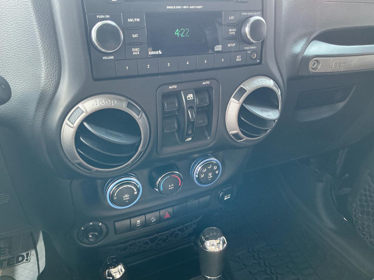 Jeep Wrangler Unlimited 4WD 4dr Sport 2014