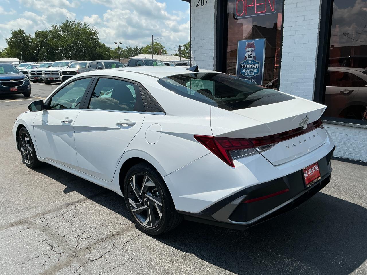 Hyundai Elantra SEL Convenience IVT 2025