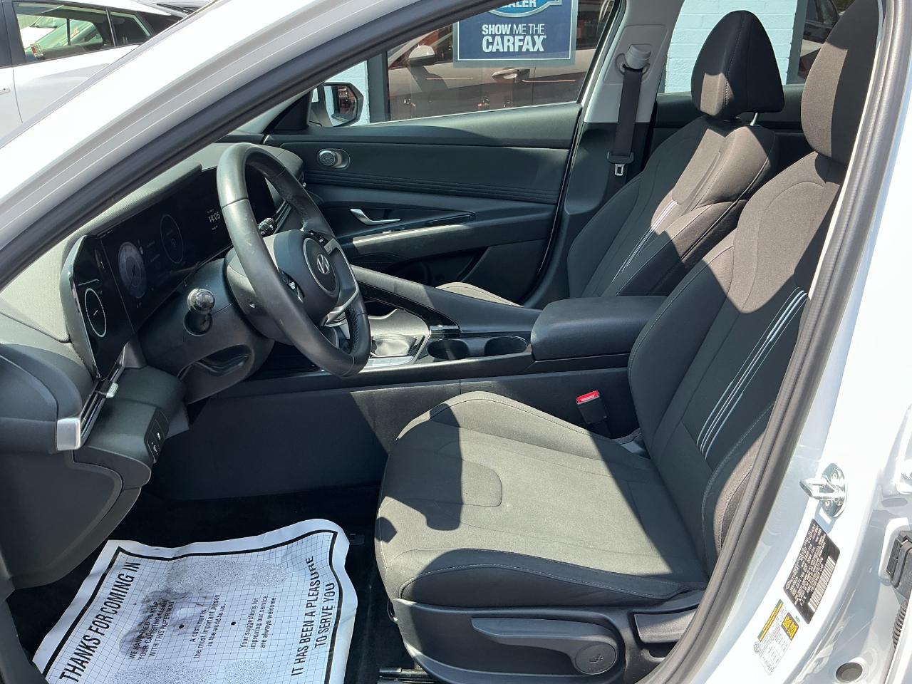 Hyundai Elantra SEL Convenience IVT 2025