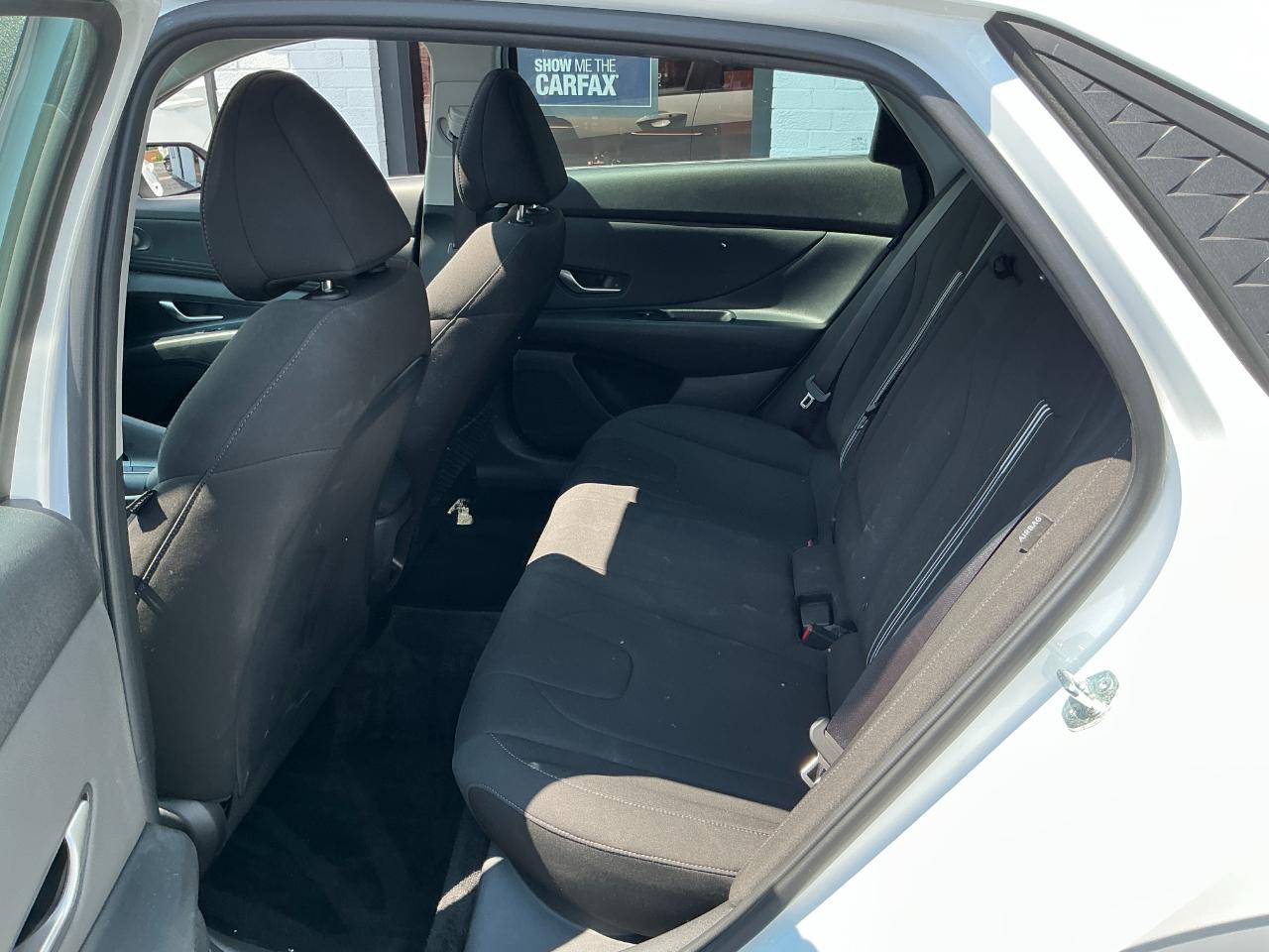 Hyundai Elantra SEL Convenience IVT 2025