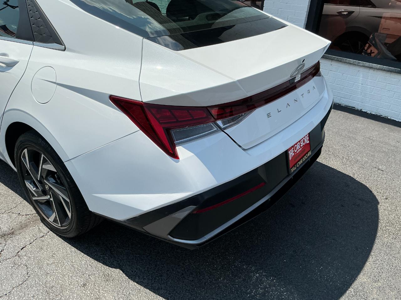Hyundai Elantra SEL Convenience IVT 2025