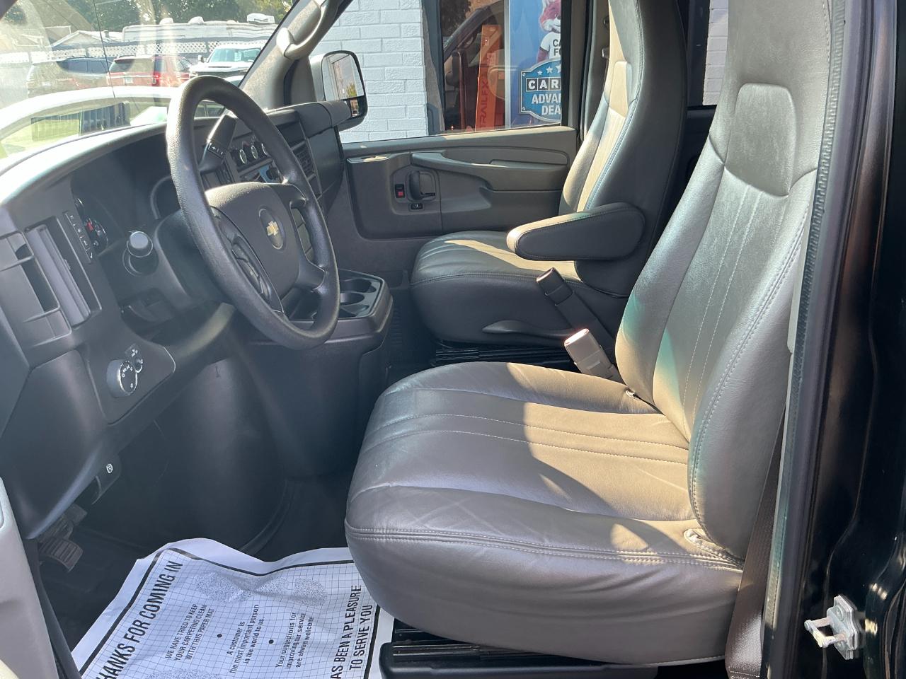 Chevrolet Express Passenger RWD 2500 135" LS 2013