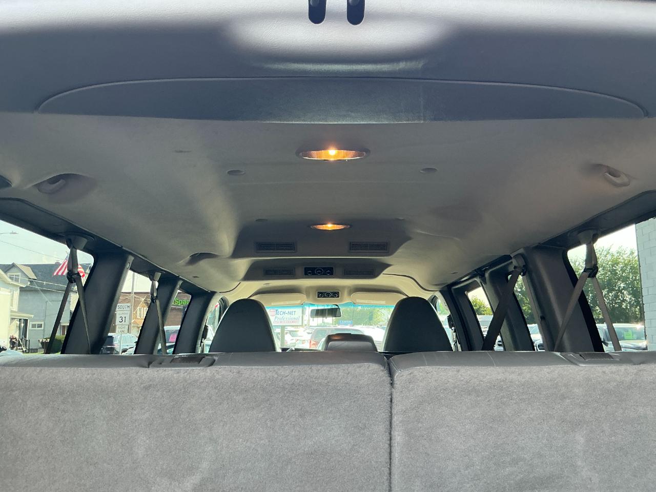 Chevrolet Express Passenger RWD 2500 135" LS 2013