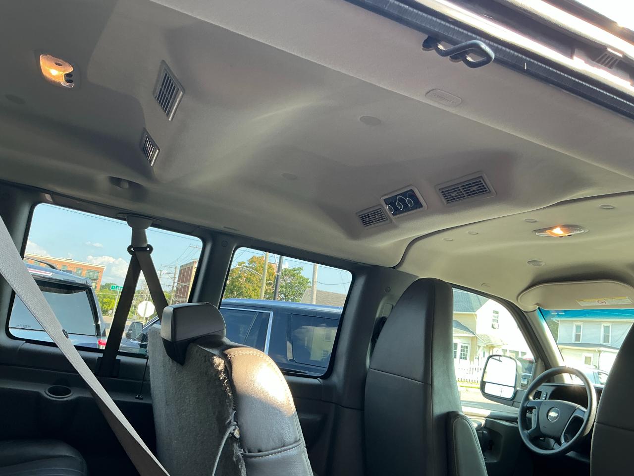 Chevrolet Express Passenger RWD 2500 135" LS 2013