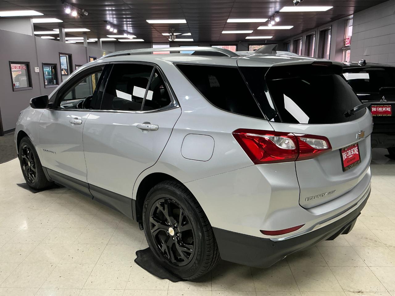 Chevrolet Equinox FWD 4dr LT w/2LT 2019