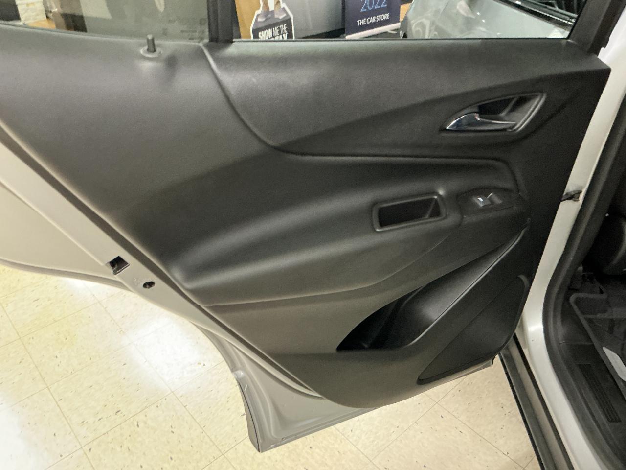 Chevrolet Equinox FWD 4dr LT w/2LT 2019