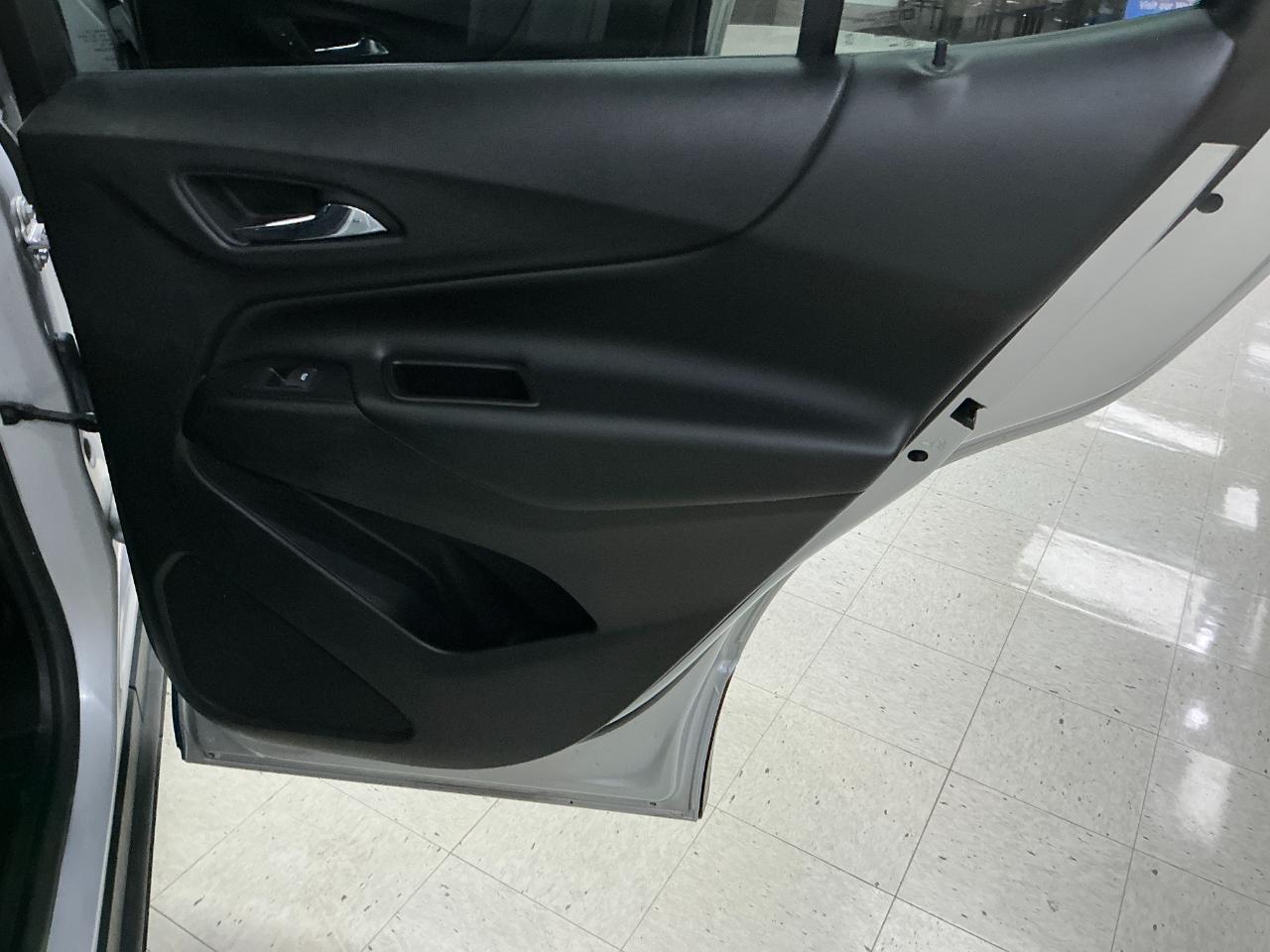 Chevrolet Equinox FWD 4dr LT w/2LT 2019