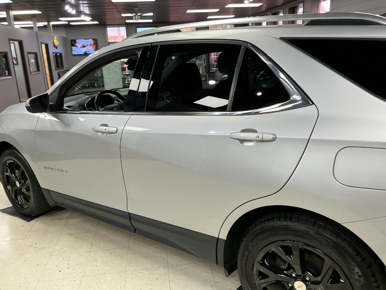 Chevrolet Equinox FWD 4dr LT w/2LT 2019