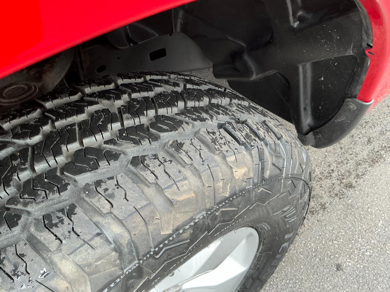 RAM 1500 4WD Quad Cab 140.5" SLT 2014