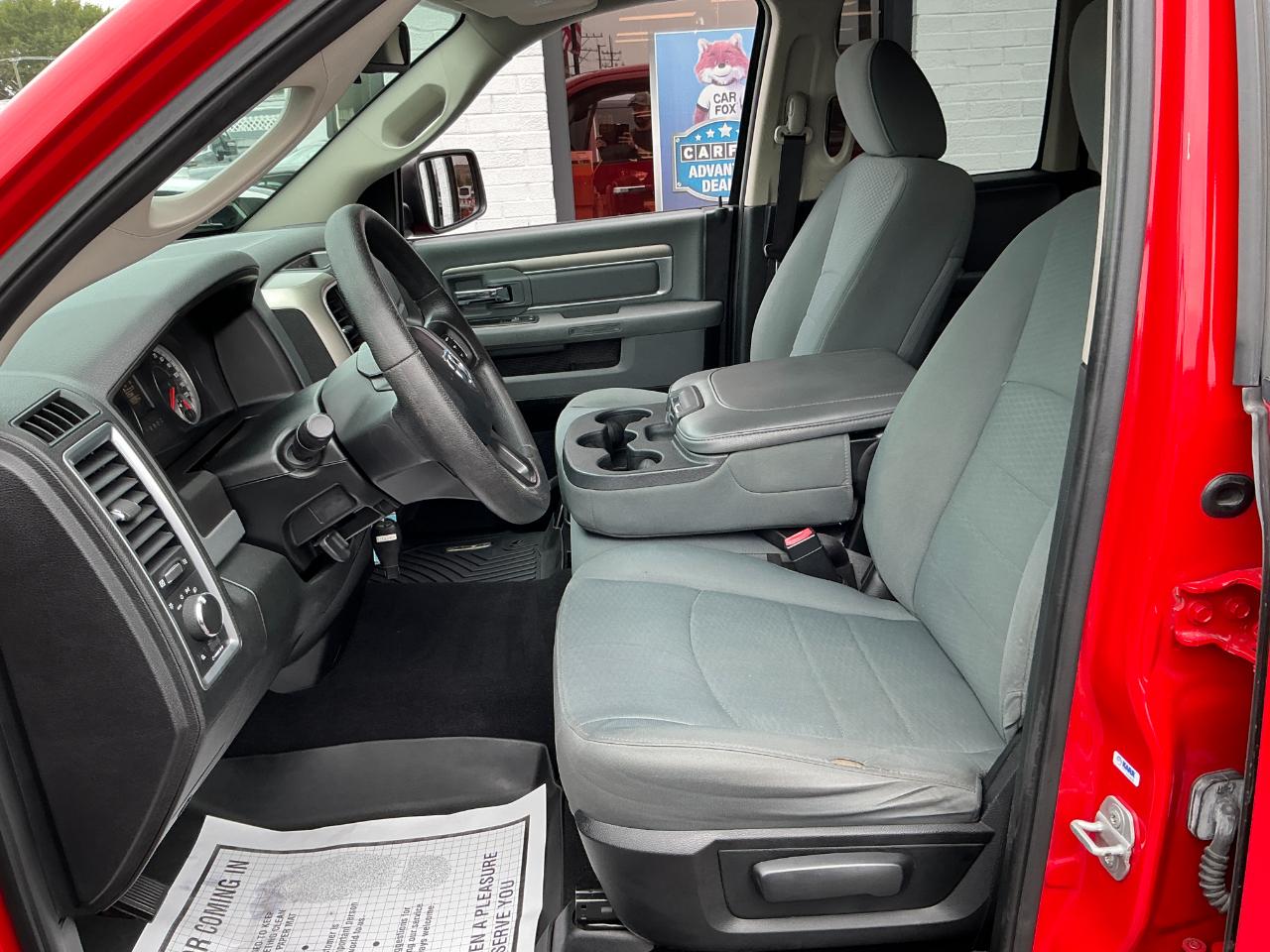RAM 1500 4WD Quad Cab 140.5" SLT 2014