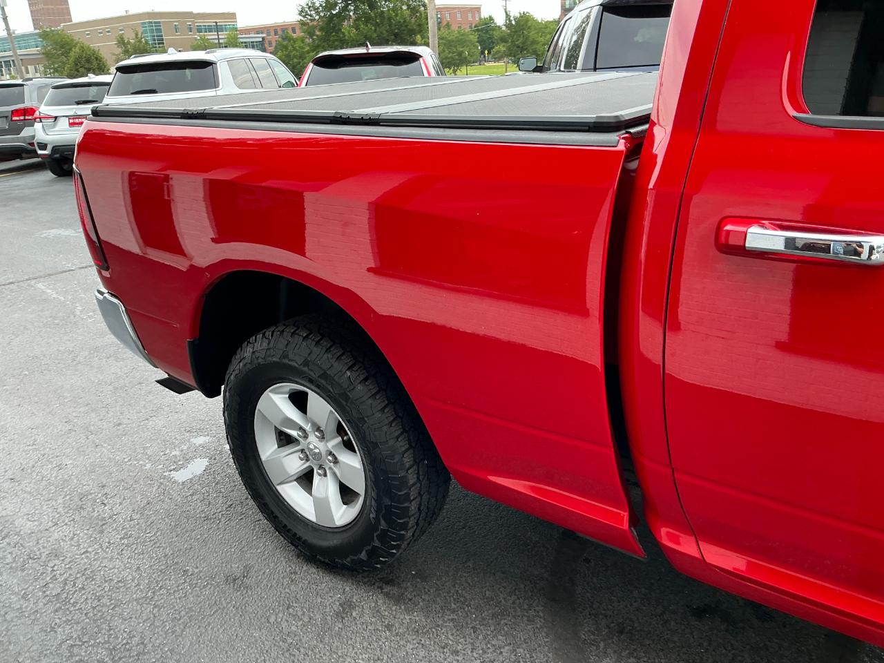 RAM 1500 4WD Quad Cab 140.5" SLT 2014