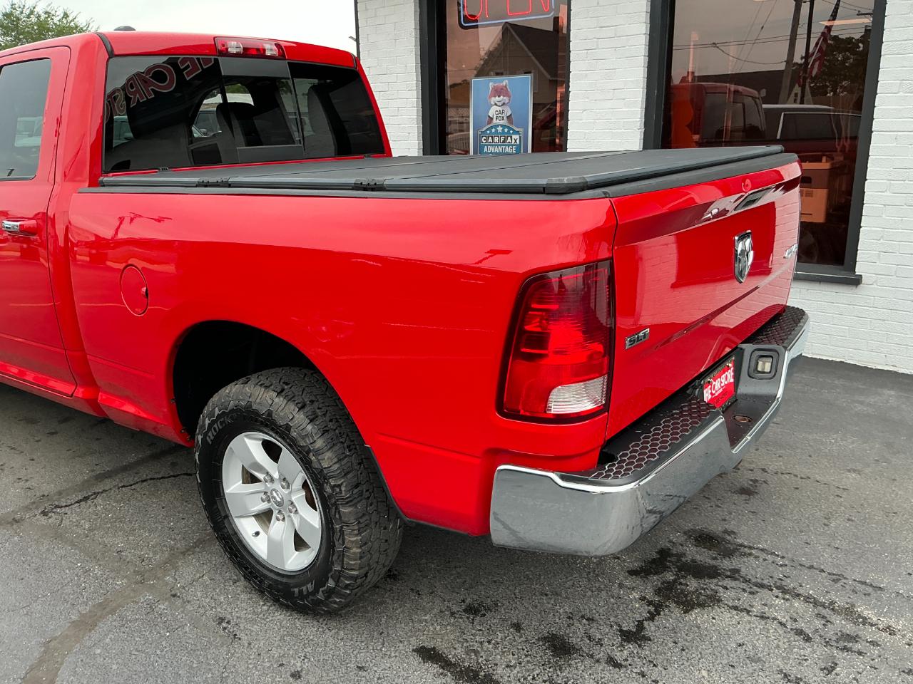 RAM 1500 4WD Quad Cab 140.5" SLT 2014
