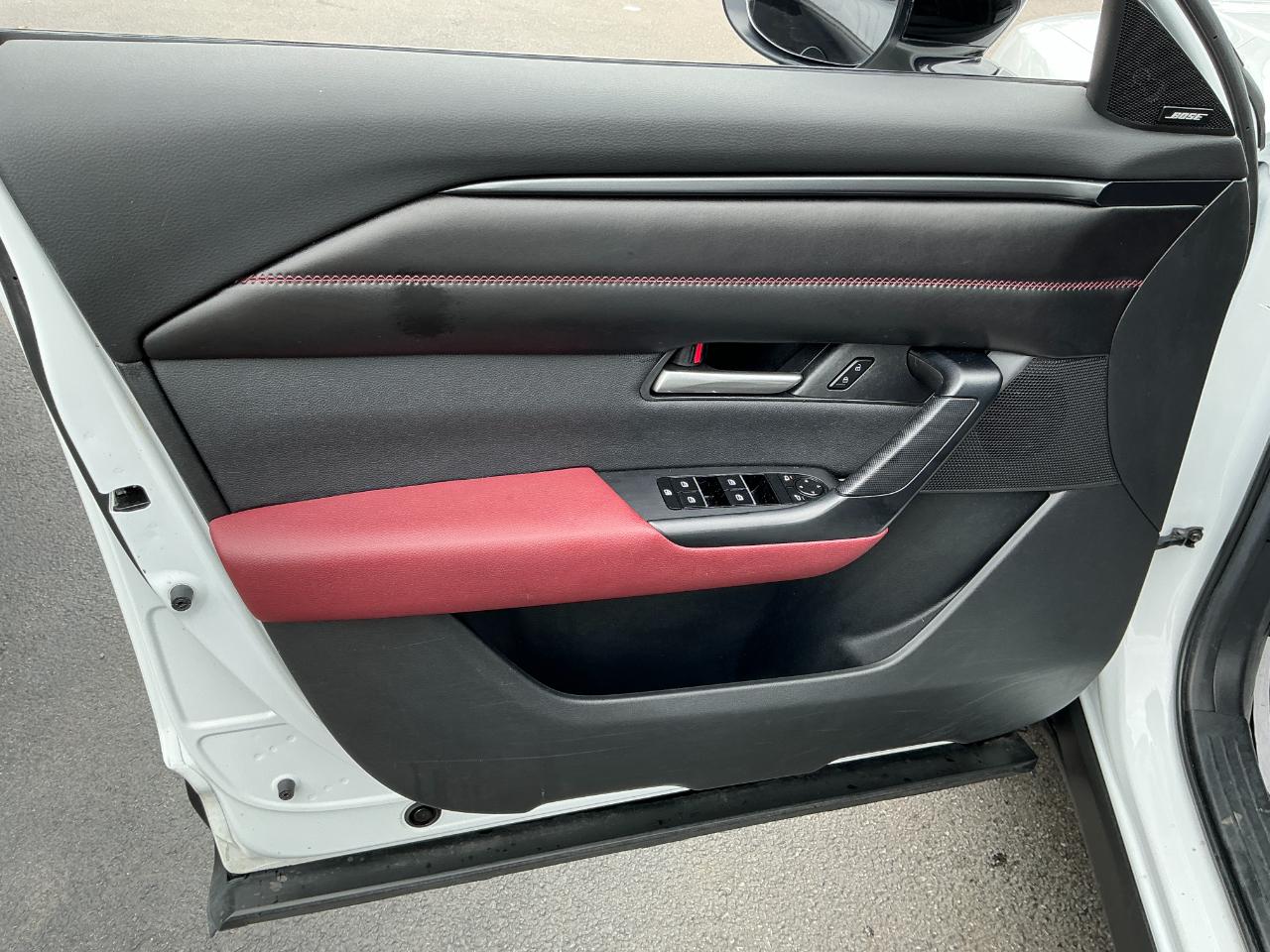 Mazda CX-50 Hybrid Premium Package AWD 2025