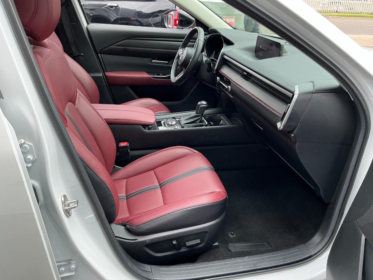 Mazda CX-50 Hybrid Premium Package AWD 2025