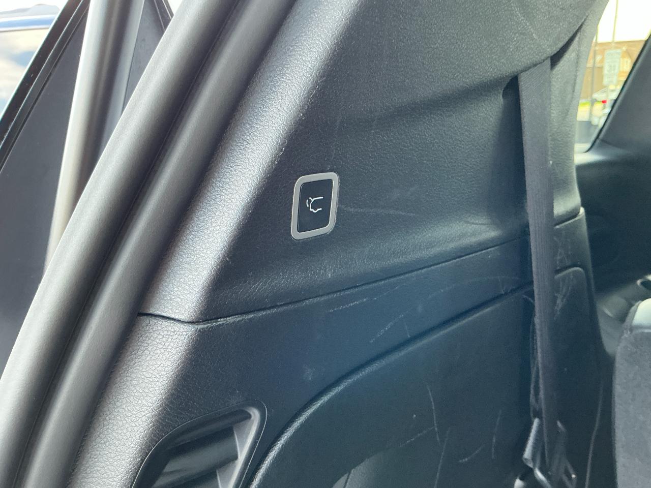 Chrysler Pacifica Select FWD 2025