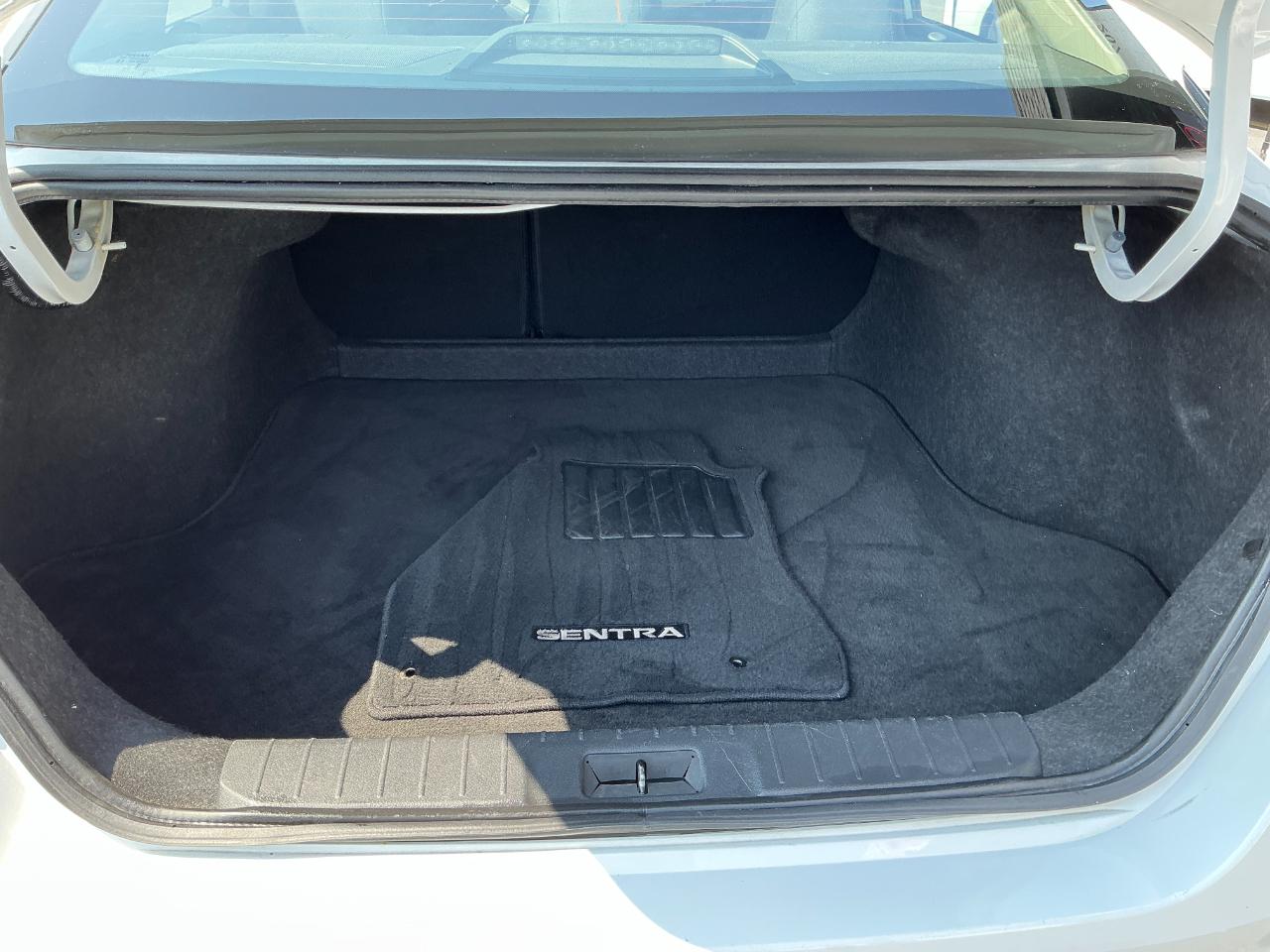 Nissan Sentra SV CVT 2024