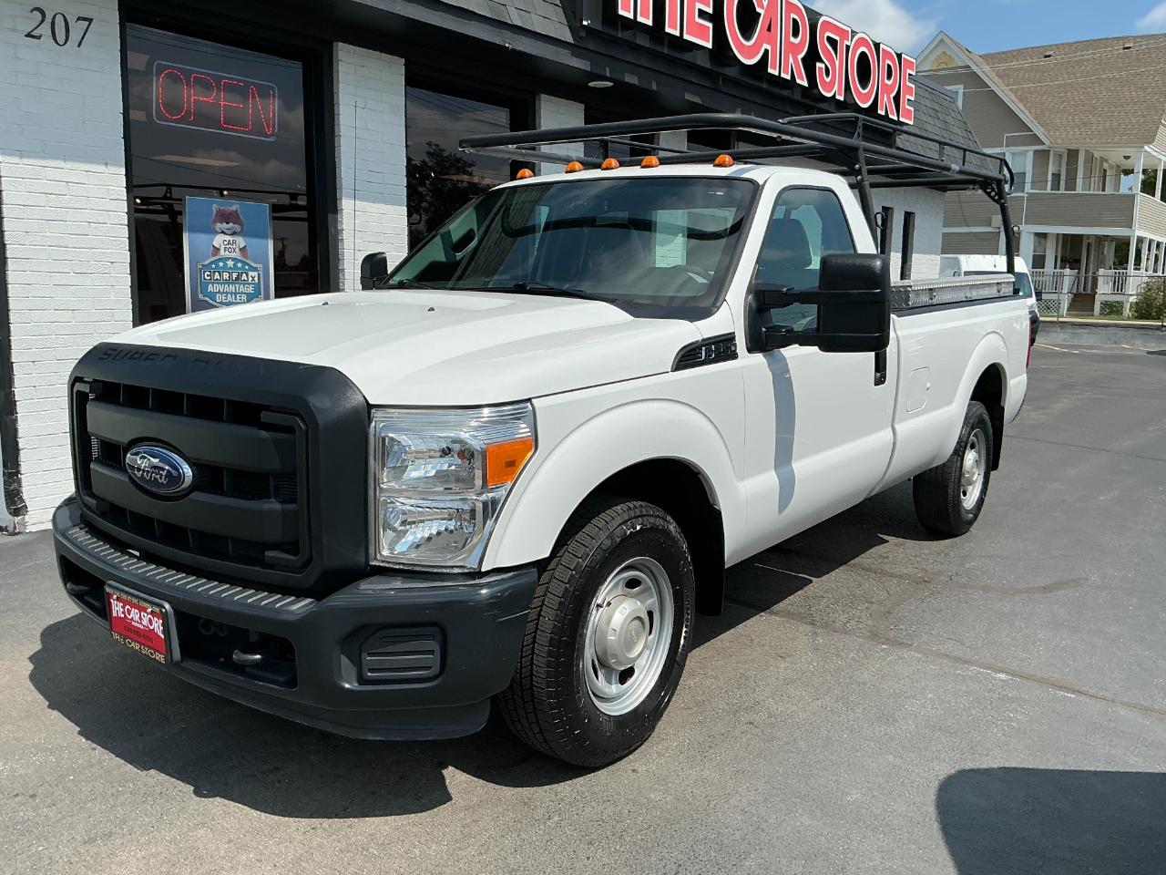 Ford Super Duty F-250 SRW 2WD Reg Cab 137" XLT 2015