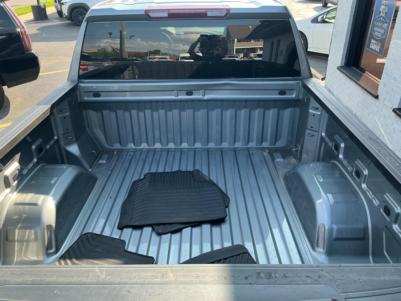 Chevrolet Silverado 1500 4WD Crew Cab 147" LT w/2FL 2024