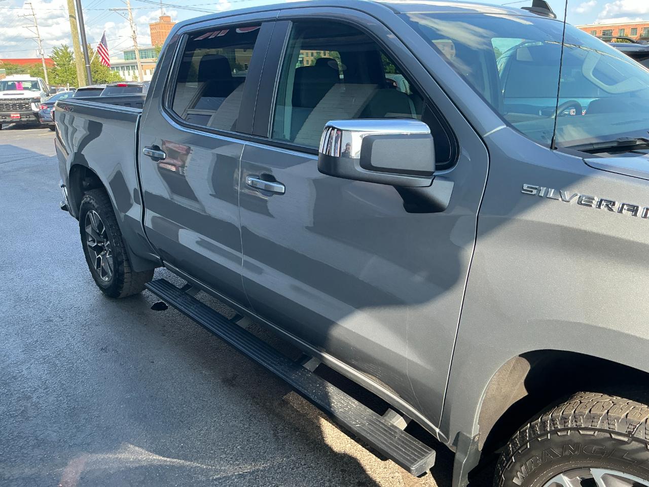 Chevrolet Silverado 1500 4WD Crew Cab 147" LT w/2FL 2024