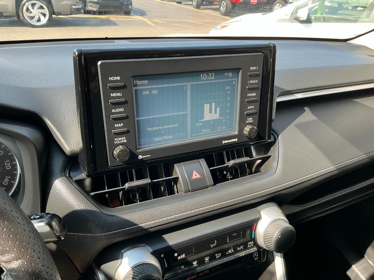 Toyota RAV4 LE AWD (Natl) 2021