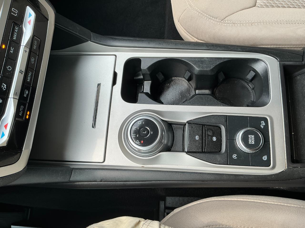 Ford Explorer Base 4WD 2021