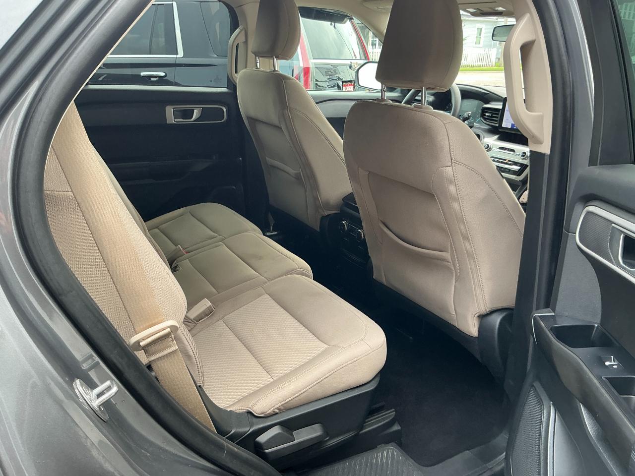 Ford Explorer Base 4WD 2021