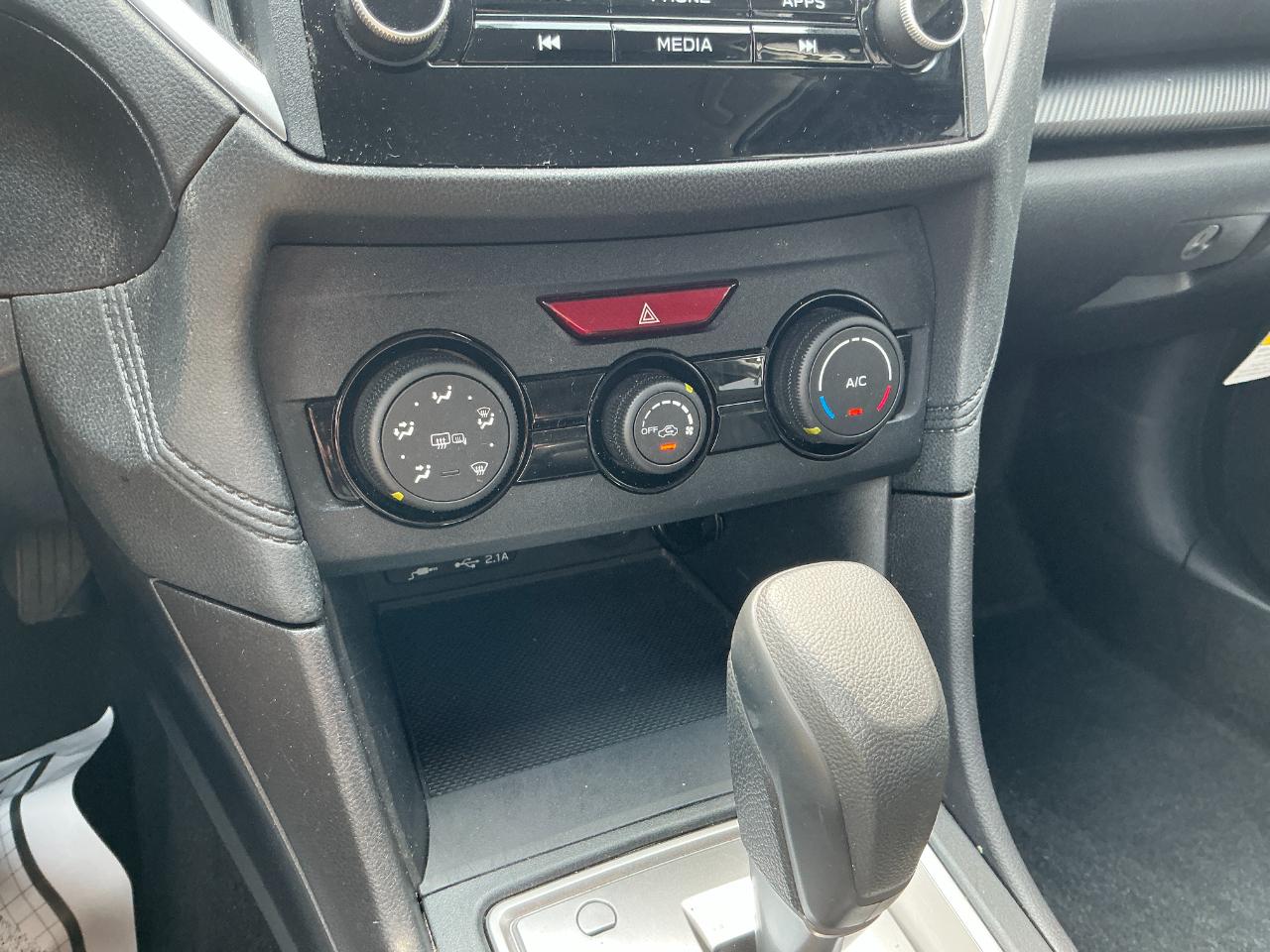 Subaru Impreza Premium 4-door CVT 2023