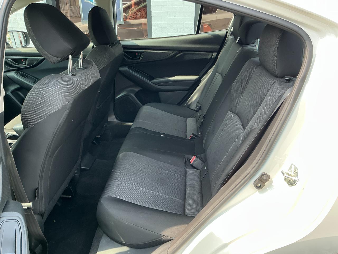 Subaru Impreza Premium 4-door CVT 2023