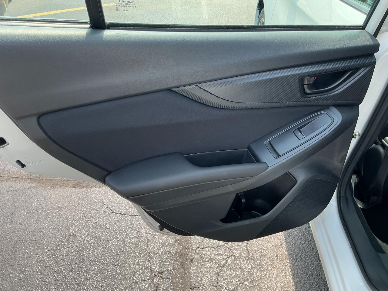 Subaru Impreza Premium 4-door CVT 2023