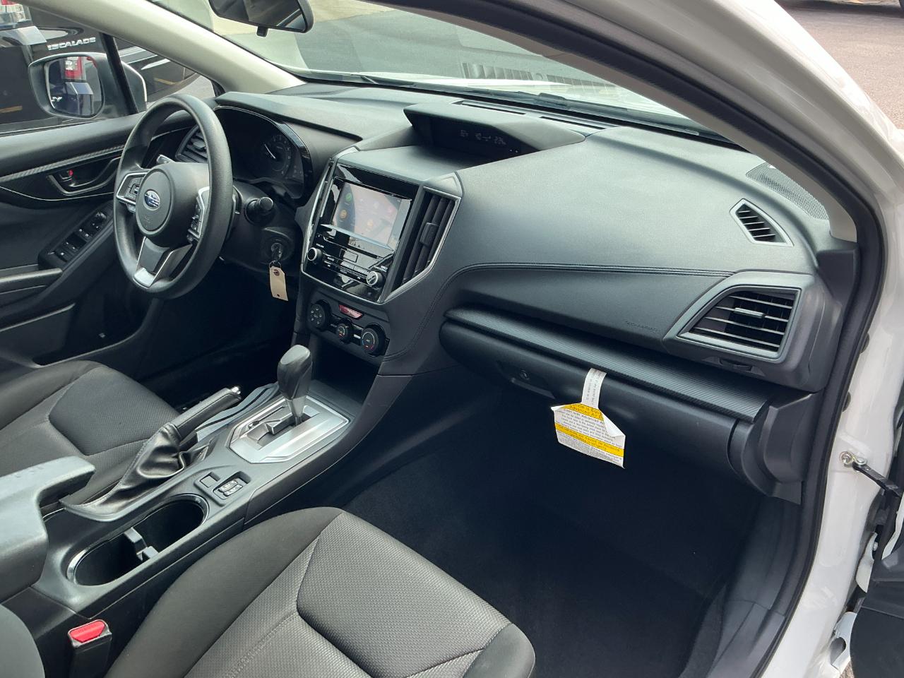 Subaru Impreza Premium 4-door CVT 2023