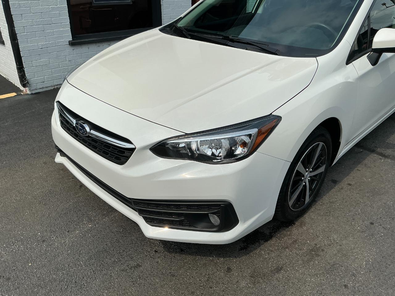 Subaru Impreza Premium 4-door CVT 2023