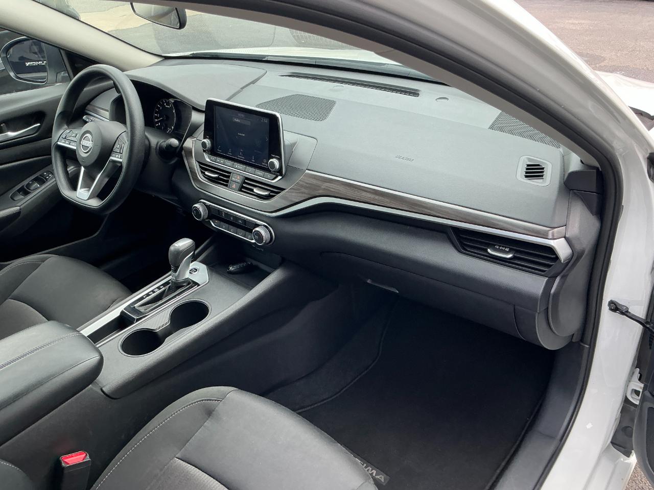 Nissan Altima SV FWD 2025