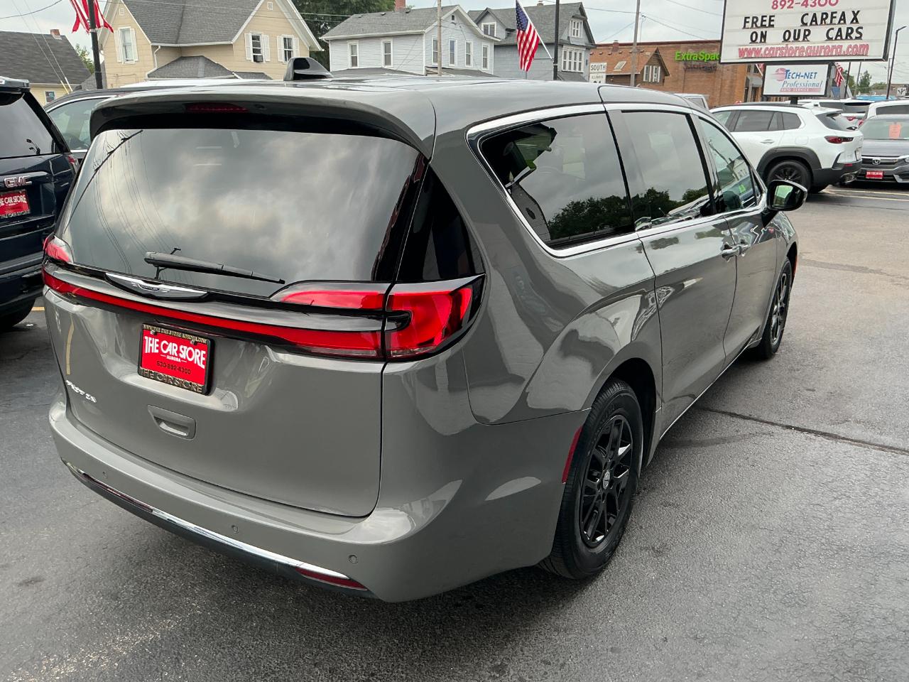 Chrysler Pacifica Select FWD 2025