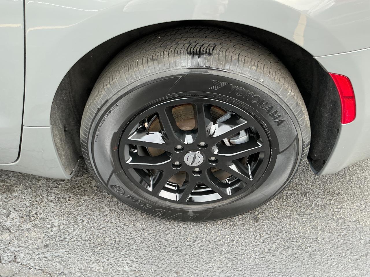 Chrysler Pacifica Select FWD 2025