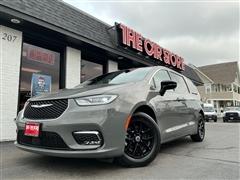 2025 Chrysler Pacifica 