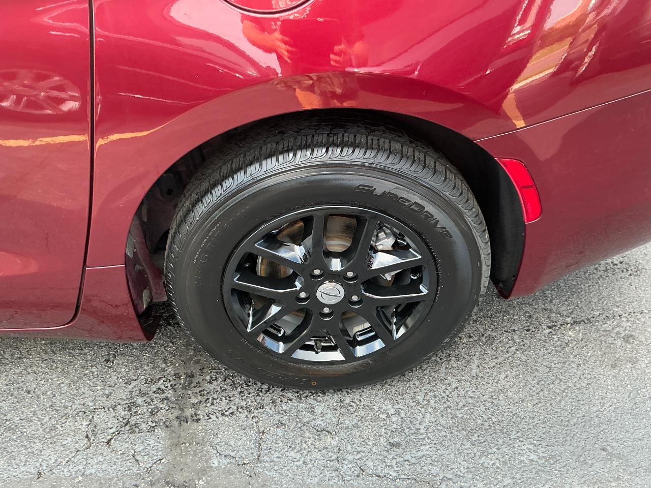 Chrysler Voyager LX FWD 2023