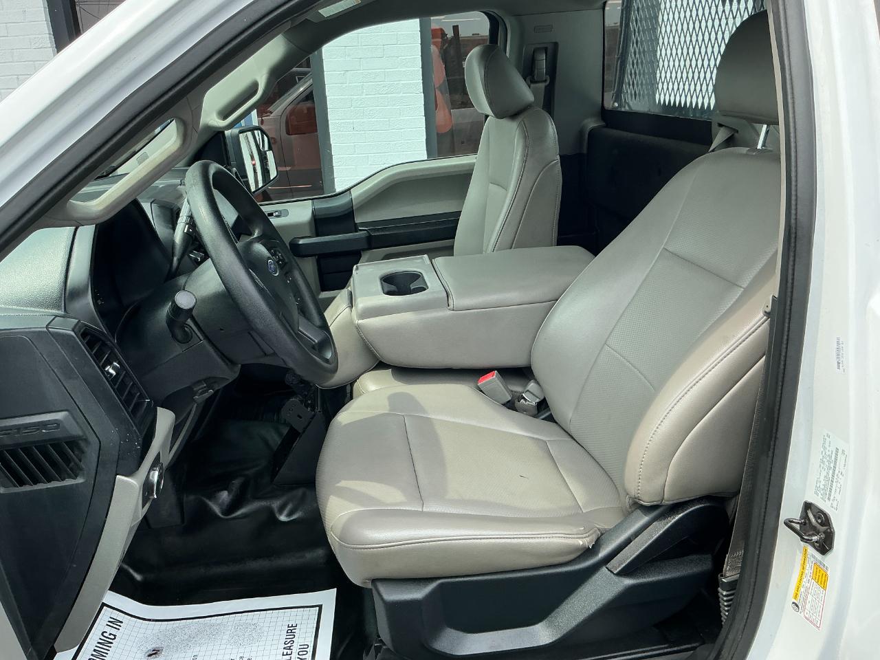 Ford F-150 XL 2WD Reg Cab 8' Box 2020
