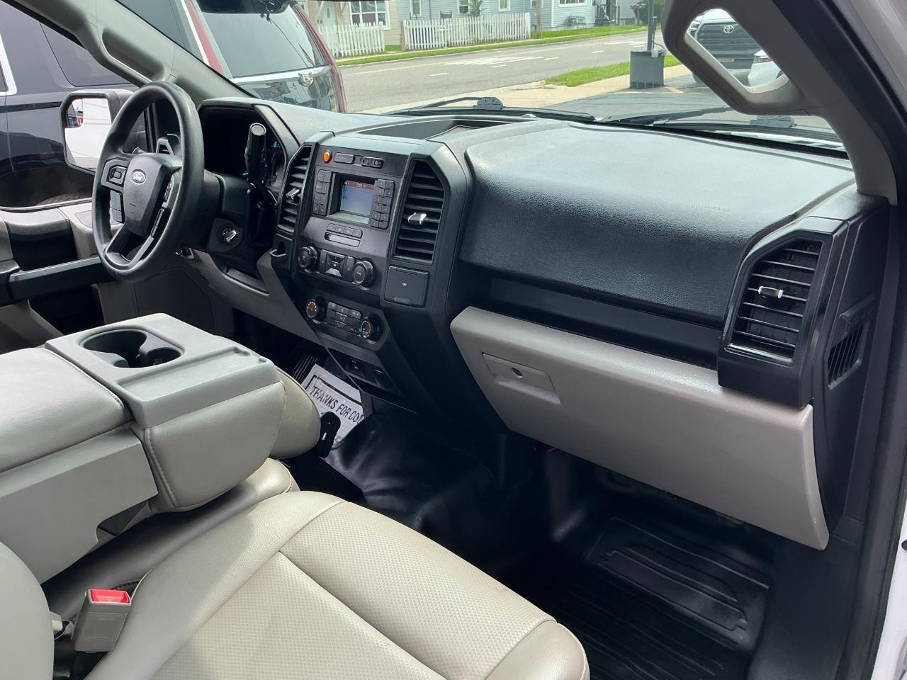Ford F-150 XL 2WD Reg Cab 8' Box 2020