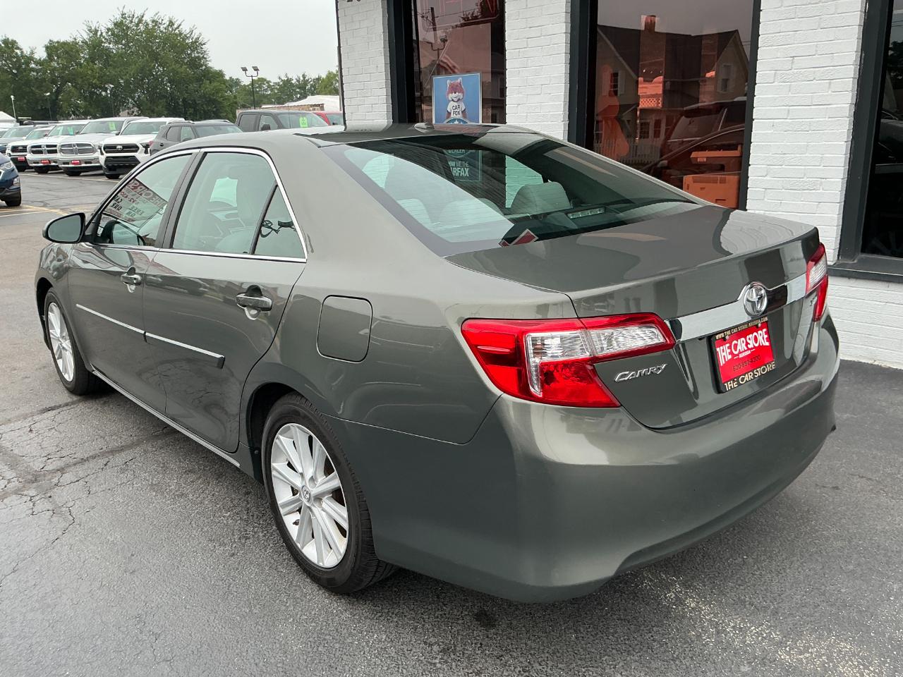 Toyota Camry 2014.5 4dr Sdn I4 Auto XLE (Natl) 2014