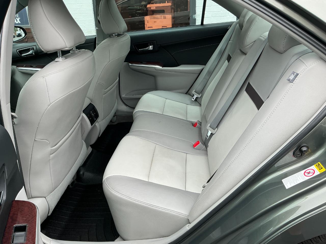 Toyota Camry 2014.5 4dr Sdn I4 Auto XLE (Natl) 2014