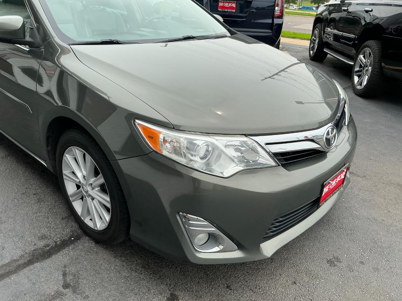 Toyota Camry 2014.5 4dr Sdn I4 Auto XLE (Natl) 2014