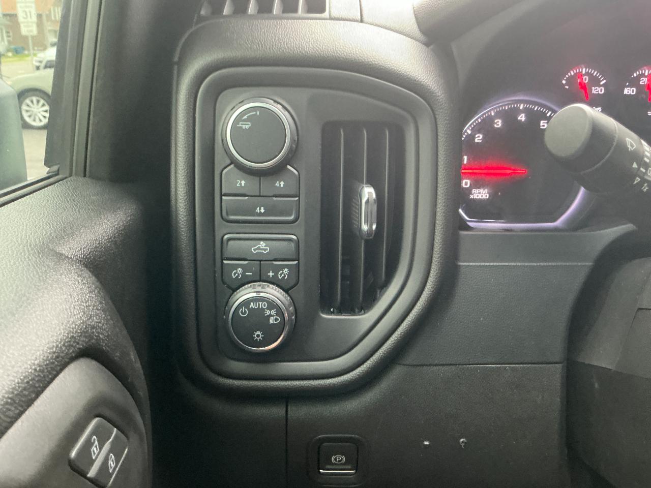 Chevrolet Silverado 2500HD 4WD Double Cab 149" Work Truck 2022
