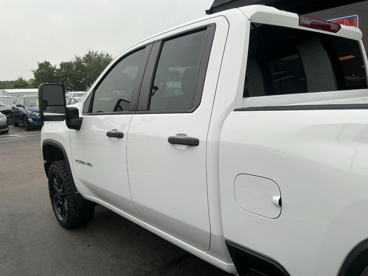 Chevrolet Silverado 2500HD 4WD Double Cab 149" Work Truck 2022