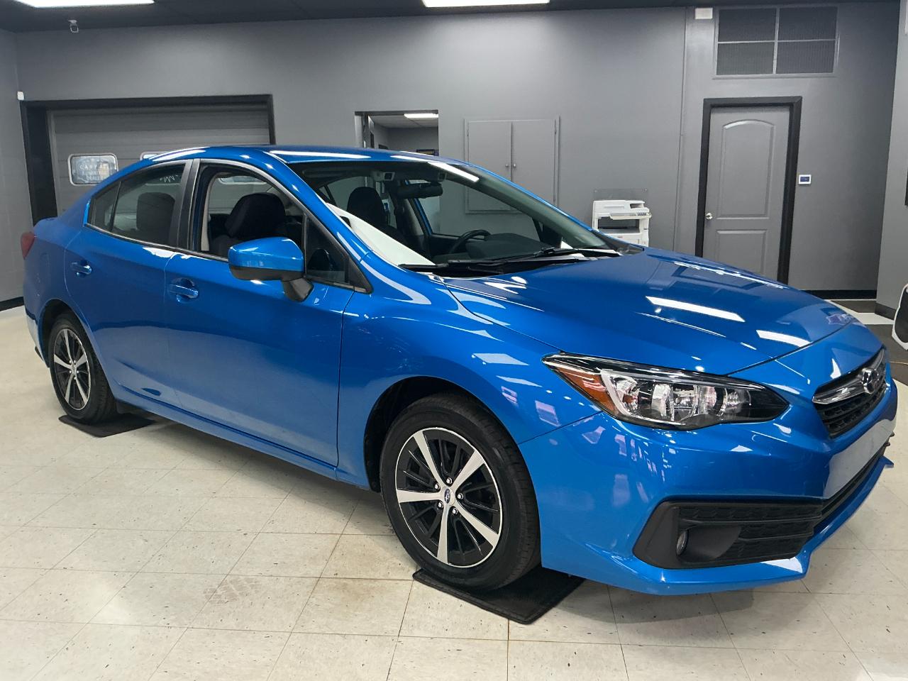 Subaru Impreza Premium 4-door CVT 2023