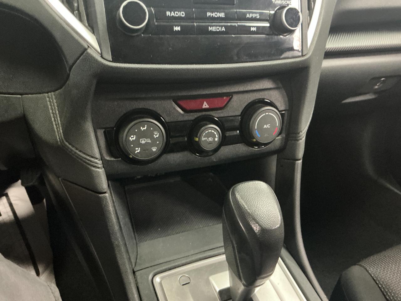 Subaru Impreza Premium 4-door CVT 2023